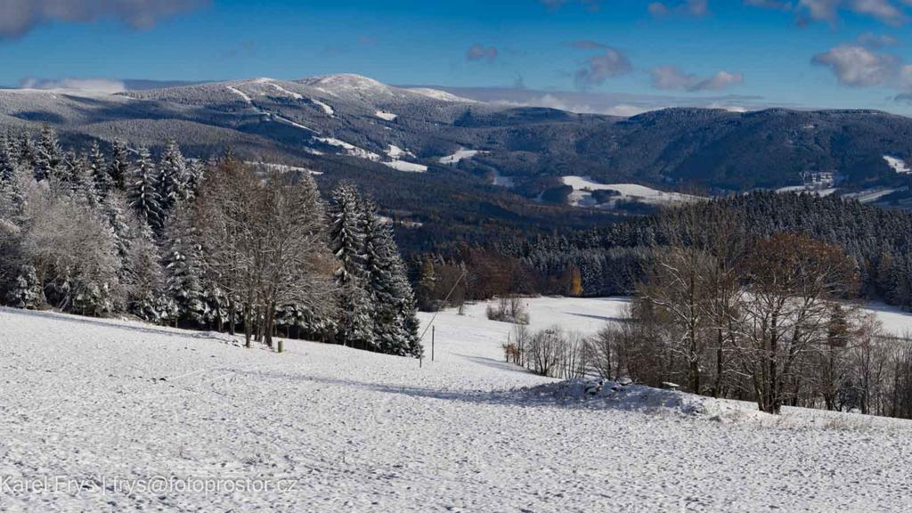 Hospudka Na Perlicku - Prdek Hotel Paseky nad Jizerou Buitenkant foto