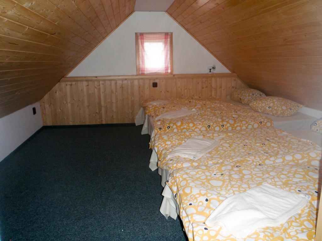 Hospudka Na Perlicku - Prdek Hotel Paseky nad Jizerou Buitenkant foto