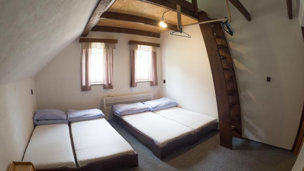 Hospudka Na Perlicku - Prdek Hotel Paseky nad Jizerou Buitenkant foto